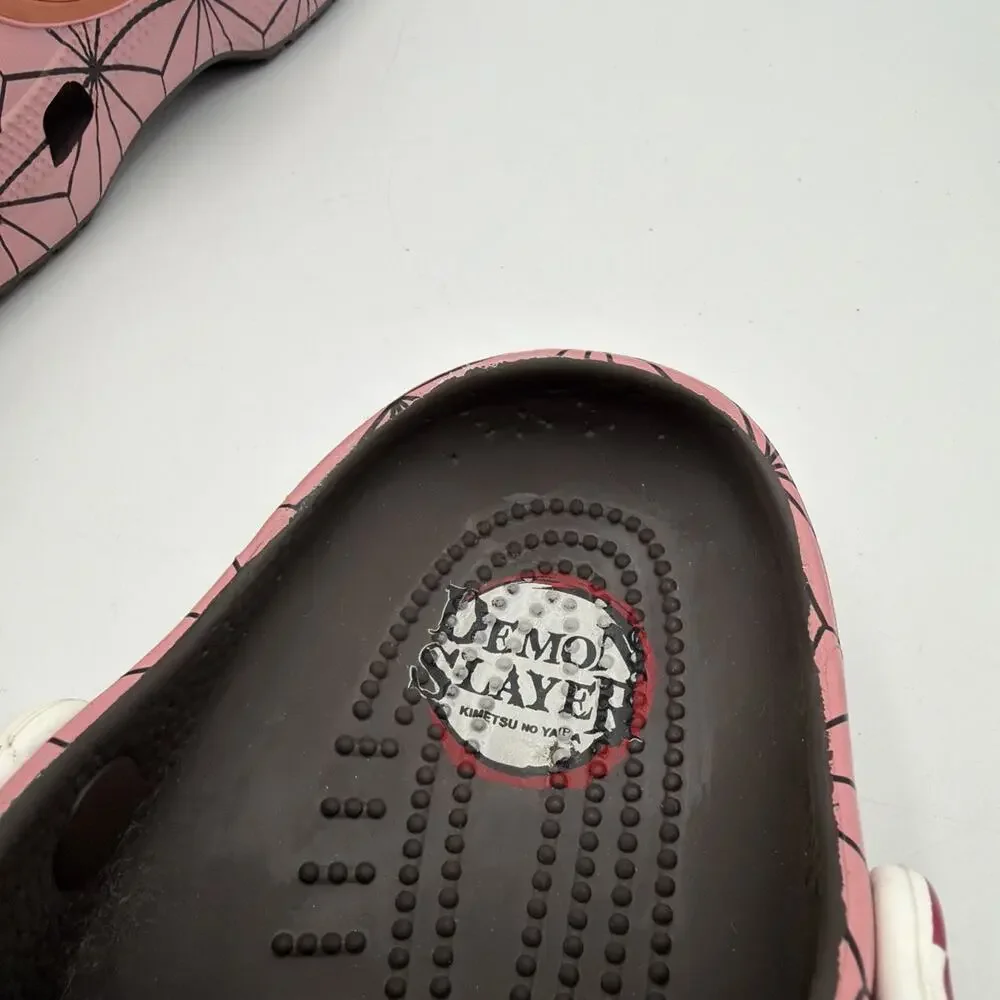 Crocs Classic Clog x Demon Slayer Nezuko US Men’s size 7 W 9 Accessories Read